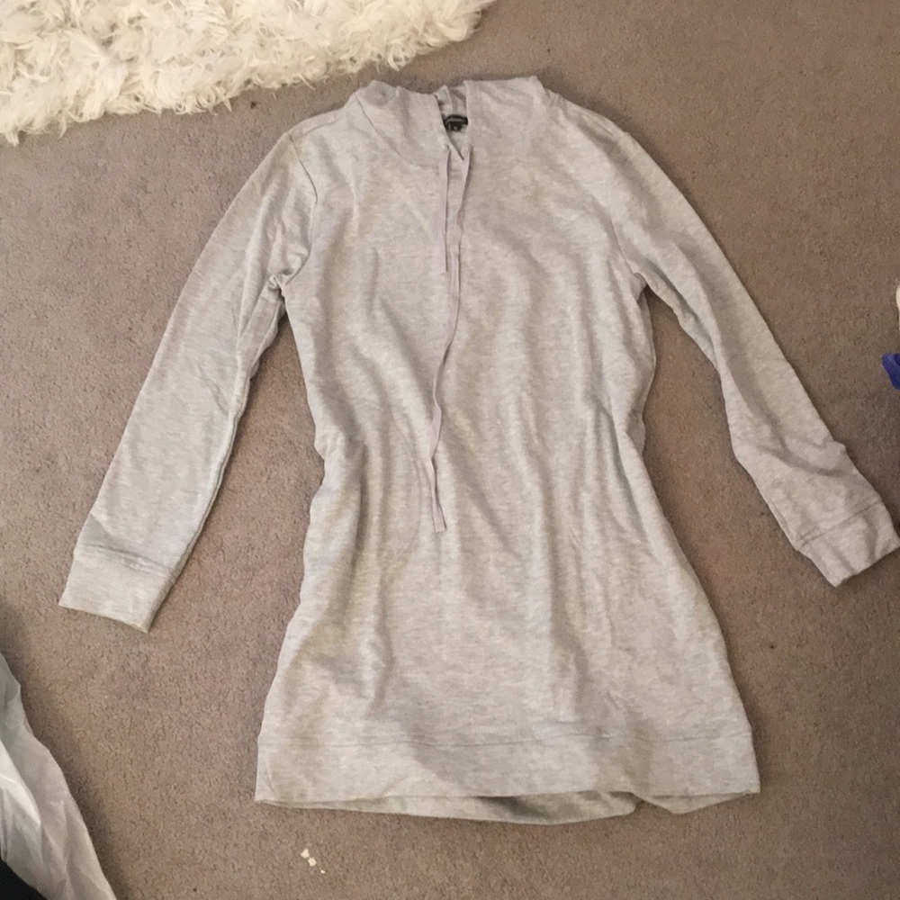 Hoodie dress with pockets